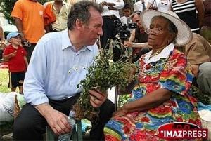 François Bayrou à La Réunion le 15 mai